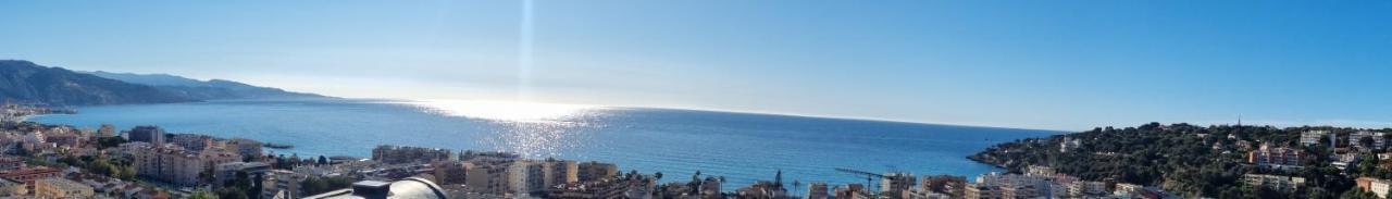 Dernier Etage D'Une Maison Roquebrune-Cap-Martin Extérieur photo