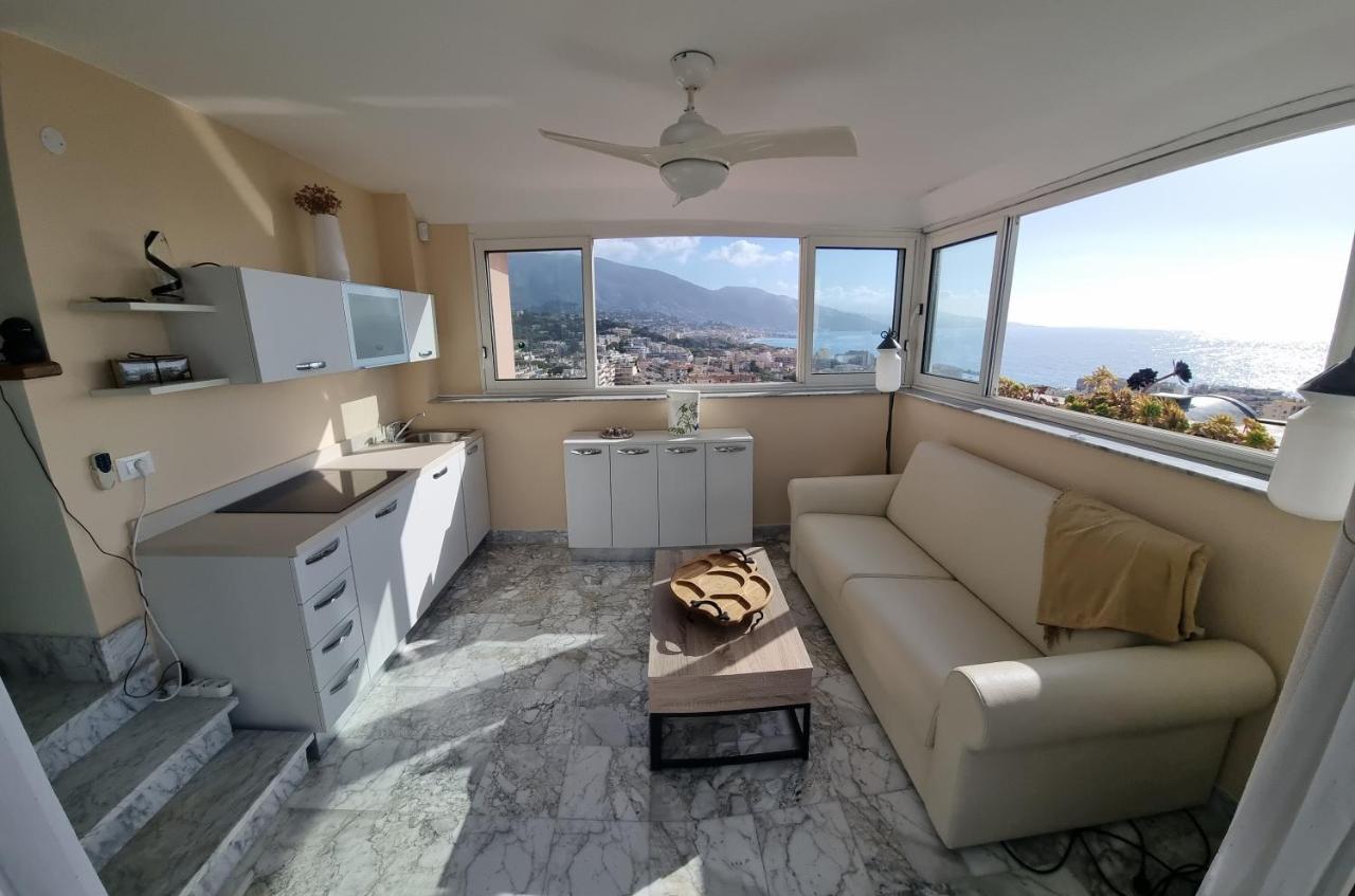 Dernier Etage D'Une Maison Roquebrune-Cap-Martin Extérieur photo